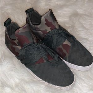 Steve Madden sneakers
